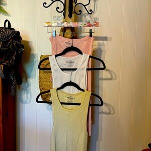 Youngla Men’s Tanks LARGE